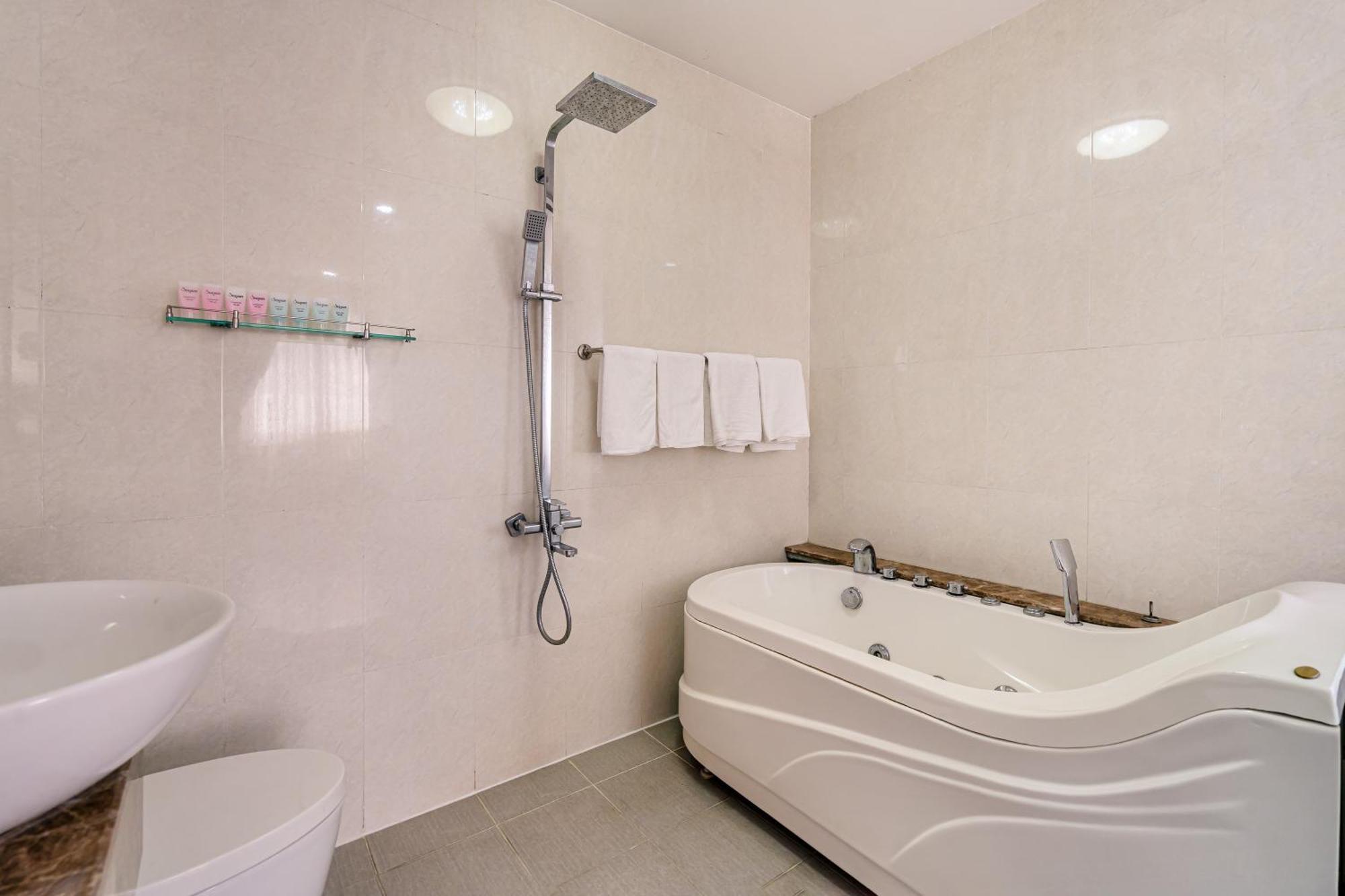La Palma Boutique Hotel โฮจิมินห์ซิตี้ ภายนอก รูปภาพ